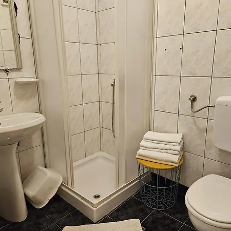 With Swimming Pool Gorana Pensjonat