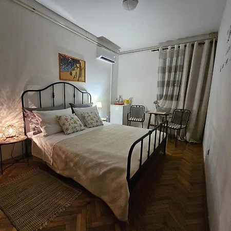 With Swimming Pool Gorana Jelsa (Hvar)