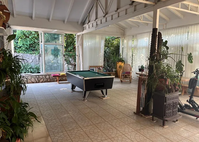 Casa de hóspedes With Swimming Pool Gorana Jelsa (Hvar)